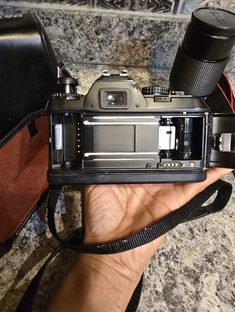 Nikon N2020 35mm Black Camera Lot (Case/Canon Strap Lenses Nikkor/Vivitar)